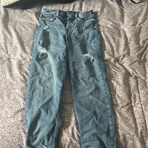 Lit blue denim, mom jeans